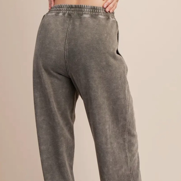 Army Green Mineral Wash with Adjustable Waisted Design - Picture 3 of 4